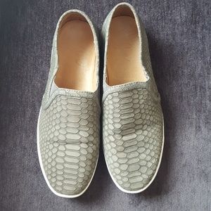 Joie sneaker size 36 1/2